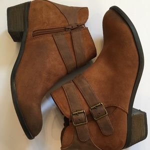 Madden Girl Bootie Sz 9